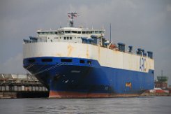 COURAGE - 199m (+) [IMO:8919922] Autotransporter (Vehicles Carrier) (verschrottet/scrapped) Fotodatum: 2015-07-13 Baujahr: 1991 | DWT: 29213t | Breite: 32,20m | Tiefgang: 9,50m |...