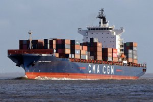 Groß-Containerschiffe - CMA CGM