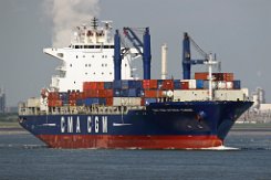 CMA CGM AFRICA THREE - 228m [IMO:9451939] Containerschiff (Container ship) Aufnahme: 2017-05-10 Baujahr: 2010 | DWT: 51604t | Breite: 37m | Ladekapazität: 3650 TEU