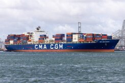 CMA CGM CHOPIN - 277m [IMO:9280603] Containerschiff (Container ship) Fotodatum: 2026-06-13 Baujahr: 2004 | DWT: 73235t | Breite: 40,00m | Tiefgang: 14,50m | Ladekapazität: 5700 TEU...