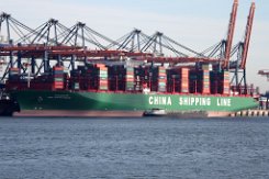 CSCL ARCTIC OCEAN - 400m [IMO:9695169] Containerschiff (Container ship) Aufnahme: 2016-01-18 Baujahr: 2015 | DWT: 184320t | Breite: 59m | Tiefgang: 16m | Ladekapazität: 19000 TEU...