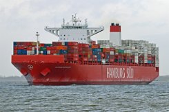 CAP SAN ARTEMISSIO - 333m [IMO:9633939] Containerschiff (Container ship) Aufnahme: 2017-04-10 Baujahr: 2014 | DWT: 124426t | Breite: 48m | Tiefgang: 14,0m | Ladekapazität: 9814 TEU...
