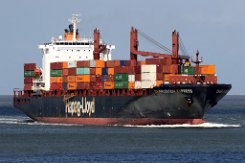 CHARLESTON EXPRESS - 243m (ex) [IMO:9243162] Containerschiff (Container ship) Aufnahme: 2020-08-22 Neuer Name: VELIKA Ex- Name: VELIKA EXPRESS Baujahr: 2002 | DWT: 40478t | Breite: 32m |...