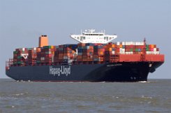 HONG KONG EXPRESS - 366m [IMO:9501356] Containerschiff (Container ship) Aufnahme: 2019-04-16 (2016-07-06) Baujahr: 2013 | DWT: 142018t | Breite: 48m | Tiefgang: 15,5m | Ladekapazität:...