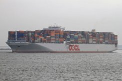 OOCL CHONGQING - 366m [IMO:9622629] Containerschiff (Container ship) Aufnahme: 2015-10-10 Baujahr: 2013 | DWT: 144150t | Breite: 48m | Tiefgang: 15,5m | Ladekapazität: 13208 TEU...
