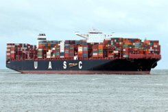 AL MURAYKH - 400m [IMO:9708863] Containerschiff (Container ship) Aufnahme: 2017-12-01 Baujahr: 2015 | DWT: 199744t | Breite: 59m | Tiefgang: 16,0m | Ladekapazität: 18800 TEU...