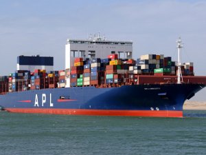 Groß-Containerschiffe - APL American President Lines (gehört zu CMA CGM)