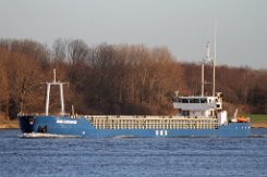 RMS CUXHAVEN - 80m [IMO:9218533] Frachtschiff (General Cargo) Fotodatum: 2015-12-09 Baujahr: 2001 | DWT: 1797t | Breite: 11,42m | Tiefgang: 3,20m Maschinenleistung: 805 KW |...