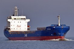 GÄLLNÖ - 108m (ex) [IMO:9408889] Frachtschiff (General Cargo) Fotodatum: 2018-03-27 Neuer Name: KRIS Baujahr: 2007 | DWT: 7777t | Breite: 19m Maschinenleistung: 4880 KW |...