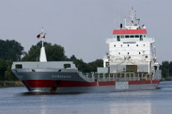 DONGEBORG - 133m [IMO:9163697] Frachtschiff (General Cargo) Fotodatum: 2022-08-15 Baujahr: 1999 | DWT: 8867t | Breite: 15,85m | Tiefgang: 7,10m Maschinenleistung: 5280 KW |...