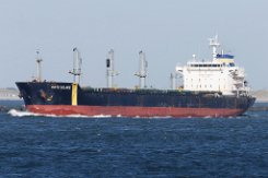 BIRTE SELMER - 180m [IMO:9474254] Massengutfrachter (Bulk Carrier) Fotodatum: 2023-08-12 Baujahr: 2011 | DWT: 33500t | Breite: 30,05m | Tiefgang: 9,80m Maschinenleistung: 8692 KW |...