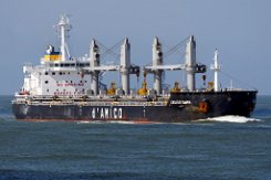 CIELO DI TAMP - 179m [IMO:9707754] Massengutfrachter (Bulk Carrier) Fotodatum: 2024-03-25 Baujahr: 2016 | DWT: 39202 | Breite: 30,00m | Tiefgang: max.10,50m Maschinenleistung: 6050...