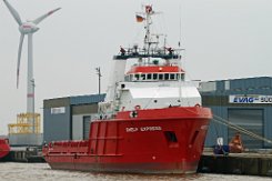 SHELF EXPRESS - 62m [IMO:8521531] Versorgungsschiff (Offshore Supply Ship) Fotodatum: 2017-02-12 Baujahr: 1986 | DWT: 1550t | Breite: 14,3m | Tiefgang: 4,60m Maschinenleistung:...