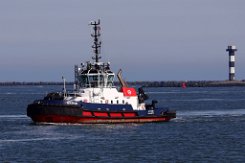 RT ROB - 29m (ex) [IMO:9474905] Hafenschlepper (Tug) Fotodatum: 2021-05-29 Neuer Name: VB ROB Baujahr: 2010 | Bollard pull: 84t | Breite: 12m | Tiefgang: 5,90m Maschinenleistung:...