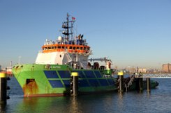 BOKA ALPINE - 75m (n) [IMO:9344784] Offshoreschlepper (Tug) Fotodatum: 2019-02-15 Ex-Name: FAIRMOUNT ALPINE Baujahr: 2006 | Bollard pull: 205t | Breite: 18m | Tiefgang: 6,8m...