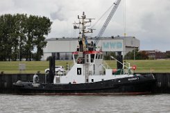 BUGSIER 1 - 34m (ex) [IMO:9320908] Hafenschlepper (Tug) Fotodatum: 2020-08-24 Neuer Name: FAIRPLAY-61 Baujahr: 2005 | Bollard pull: 63t | Breite: 12m | Tiefgang: 6,30m...