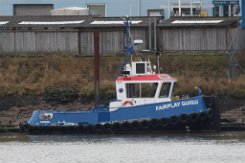 FAIRPLAY GUIGUI - 13m [KEINE IMO-NR.] Schlepper (Tug) Fotodatum: 2022-12-31 Baujahr: - | Bollard pull: 9t | Breite: 5,28m | Tiefgang: 1,85m Maschinenleistung: 442 KW |...