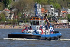 FAIRPLAY IX - 30m [IMO:9725093] Hafenschlepper (Tug) Fotodatum: 2016-05-05 Baujahr: 2015 | Bollard pull: 90t | Breite: 14m | Tiefgang: 6,60m Maschinenleistung: 4480 KW |...