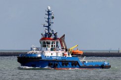 FAIRPLAY-27 - 36m [IMO:9520572] Hafenschlepper (Tug) Fotodatum: 2024-07-14 Baujahr: 2009 | Bollard pull: 75t | Breite: 12m | Tiefgang: 5,40m Maschinenleistung: 4000 KW |...