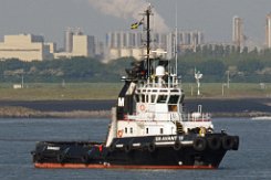 EN AVANT 10 - 30m [IMO:9264386] Schlepper (Tug) Fotodatum: 2017-05-10 Baujahr: 2002 | Bollard pull: 60t | Breite: 10m | Tiefgang: 5,00m Maschinenleistung: 2996 KW |...
