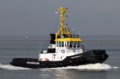 MULTRATUG 13 - 32m [IMO:9034999] Hafenschlepper (Tug) Fotodatum: 2018-10-19 Baujahr: 1993 | Bollard pull: 39t | Breite: 9,04m | Tiefgang: 4,65m Maschinenleistung: 1472 KW |...