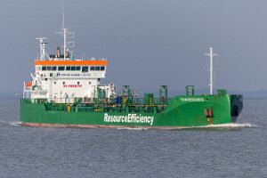 Oil/Chemical Tanker
