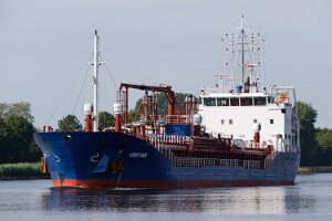 Oil/Chemical Tanker
