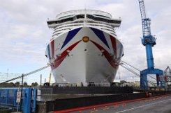 [Schiffe Spezial] ARVIA (10) Das neue Kreuzfahrtschiff ARVIA am 2022-09-25 vor der Meyer Werft in Papenburg.