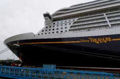 [Schiffe Spezial] Disney Treasure (10) Das neue Kreuzfahrtschiff DISNEY TREASURE liegt am 2024-09-15 in Papenburg an der Meyer-Werft.