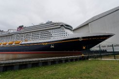 [Schiffe Spezial] Disney Treasure (8) Das neue Kreuzfahrtschiff DISNEY TREASURE liegt am 2024-09-15 in Papenburg an der Meyer-Werft.