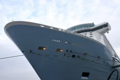 [Schiffe Spezial] ODYSSEY OF THE SEAS (6) Die Odyssey of the Seas am 2021-01-01 in Papenburg an der Meyer Werft
