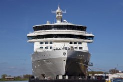 [Schiffe Spezial] Silver Nova (4) Das Kreuzfahrtschiff SILVER NOVA am 2023-04-30 kurz nach dem ausdocken vor der Meyer-Werft.