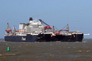 Pioneering Spirit Das größte Schiff der Welt!