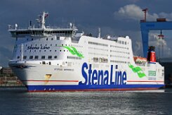 alte Aufschrift: STENA GERMANICA - 241m (aF 2016) [IMO:9145176] - alte Aufschrift Autofähre (Car ferry) Fotodatum: 2016-08-06 Baujahr: 2001 | DWT: 10670t | Breite: 29m | Tiefgang: 6,15m Maschinenleistung: 23000...