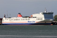 alte Lackierung: STENA TRANSPORTER - 212m (aF 2015) [IMO:9469376] - alte Lackierung Autofähre (Car ferry) Fotodatum: 2015-05-24 Baujahr: 2011 | DWT: 8423t | Breite: 32m | Tiefgang: 6,3m Maschinenleistung: 21600...