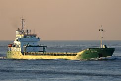 alte Lackierung: ICE STAR - 89m (aF 2016) [IMO:9142631] - alte Lackierung Frachtschiff (General Cargo) Fotodatum: 2016-02-17 Baujahr: 1997 | DWT: 5390t | Breite: 13,35m | Tiefgang: 7,00m...