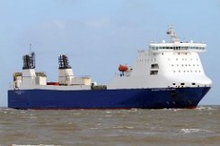 alte Lackierung: STENA FORETELLER - 195m (aF 2015) [IMO:9214666] - alte Lackierung Ro-Ro Schiff (Ro-Ro cargo) Fotodatum: 2015-04-01 Baujahr: 2002 | DWT: 12300t | Breite: 27m | Tiefgang: 8,0m Geschwindigkeit: 23...