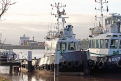 alte Lackierung: HELMUT- 16m (aF 2015) [KEINE IMO-NR.] - alte Lackierung Inland- Schlepper (Tug) Fotodatum: 2015-12-28 Baujahr: 2007 | Bollard pull: 17t | Breite: 6m | Tiefgang: 2,30m...