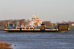 weiteres Foto: BLANKENBURG - 51m (dA 2020) [KEINE IMO-NR.] - doppelte Aufnahme Inland-Fähre (Car ferry) Fotodatum: 2020-03-12 Baujahr: 1965 | Breite: 15,20m Maschinenleistung: 948 KW Autos: 43 Bauwerft:...