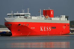 weiteres Foto: SEINE HIGHWAY - 148m (dA 2015) [IMO:9316311] - doppelte Aufnahme Autotransporter (Vehicles Carrier) Fotodatum: 2015-10-05 Baujahr: 2007 | DWT: 8100t | Breite: 25,03m | Ladekapazität: 2130 CEU...