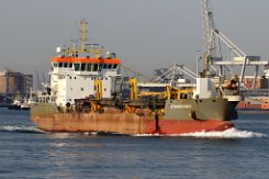 weiteres Foto: STRANDWAY - 92m (dA 2018) [IMO:9664457] - doppelte Aufnahme Baggerschiff (Dredger) Fotodatum: 2018-07-27 Baujahr: 2014 | DWT: 5950t | Breite: 19m Baggerkapazität: 4500 m³ | max....