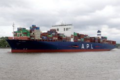 weiteres Foto: APL VANDA - 398m (dA 2019) [IMO:9631993] - doppelte Aufnahme Containerschiff (Container ship) Fotodatum: 2019-05-10 Baujahr: 2013 | DWT: 177408t | Breite: 51m | Tiefgang: 16m |...