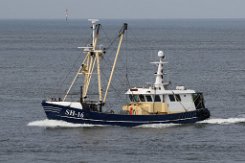 weiteres Foto: SH 16 MARIE LOUISE - 23m (dA 2020) Fischkutter (Trawler) - doppelte Aufnahme Fotodatum: 2020-08-20 Baujahr: 1983 | Breite: 6,00m Maschinenleistung: 221 KW