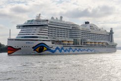 weiteres Foto: AIDAperla - 300m (dA 2018) [IMO:9636967] - doppelte Aufnahme [RENEW] Kreuzfahrtschiff (Cruise Ship) Fotodatum: 2018-07-13 Baujahr: 2017 | DWT: 9200t | Breite: 37,60m | Tiefgang: max....
