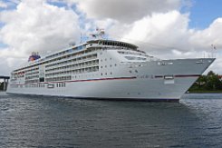 weiteres Foto: EUROPA 2 - 226m (dA 2016) [IMO:9616230] - doppelte Aufnahme Kreuzfahrtschiff (Cruise Ship) Fotodatum: 2016-08-08 Baujahr: 2013 | DWT: 5285t | Breite: 26,7m | Tiefgang: max. 6,5m |...