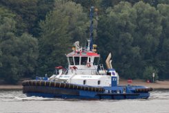 weiteres Foto: FAIRPLAY XV - 25m (dA 2021) [IMO:9681091] - doppelte Aufnahme Hafenschlepper (Tug) Fotodatum: 2021-08-15 Baujahr: 2016 | Bollard pull: 70t | Breite: 11,3m | Tiefgang: 5,35m...
