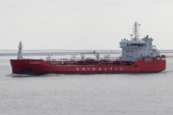 weiteres Foto: ALVANITH - 118m (dA 2023) [IMO:9856799] - doppelte Aufnahme Tanker (Oil/Chemical Tanker) Fotodatum: 2023-06-05 Baujahr: 2021 | DWT: 7356t | Breite: 17,0m | Tiefgang: max. 6,00m...