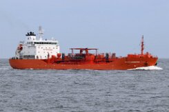 weiteres Foto: ANNETTE ESSBERGER - 126m (dA 2023) [IMO:9327059] - doppelte Aufnahme Tanker (Oil/Chemical Tanker) Ex- Name: CRYSTAL DIAMOND Fotodatum: 2023-06-27 Baujahr: 2006 | DWT: 11340t | Breite: 19,00m |...