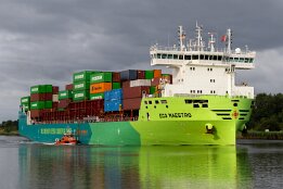 Containerschiffe Container ships