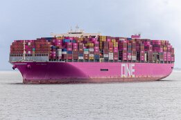 Containerschiffe Container ships